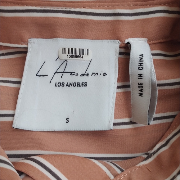 L'Academie Button Down Top - Picture 11 of 12